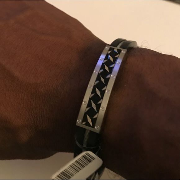 Rubber & Stainless Steel Bracelet With Grate face - Picture 2 of 3